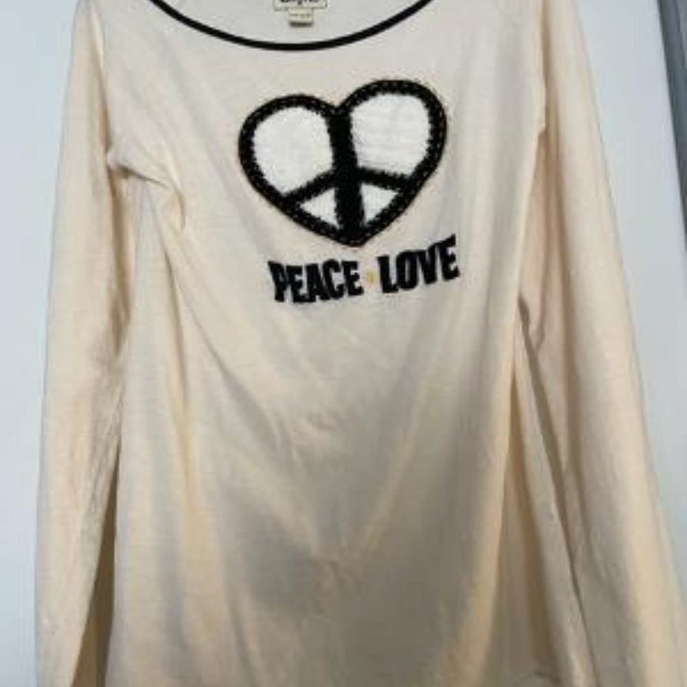 Women's LUCKY BRAND Light weight Long sleeve Heart/Peace Sign shirt